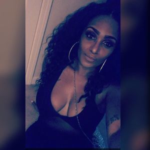 Meet your Posher, Ronni